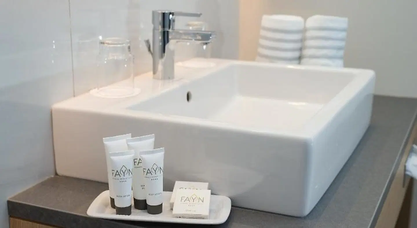 FAYN garden retreat hotel Badezimmer