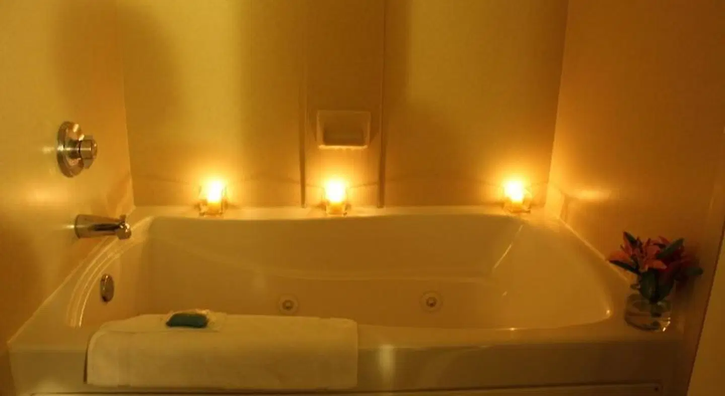 Best Western Plus St. Christopher Hotel HEALTH_BEAUTY