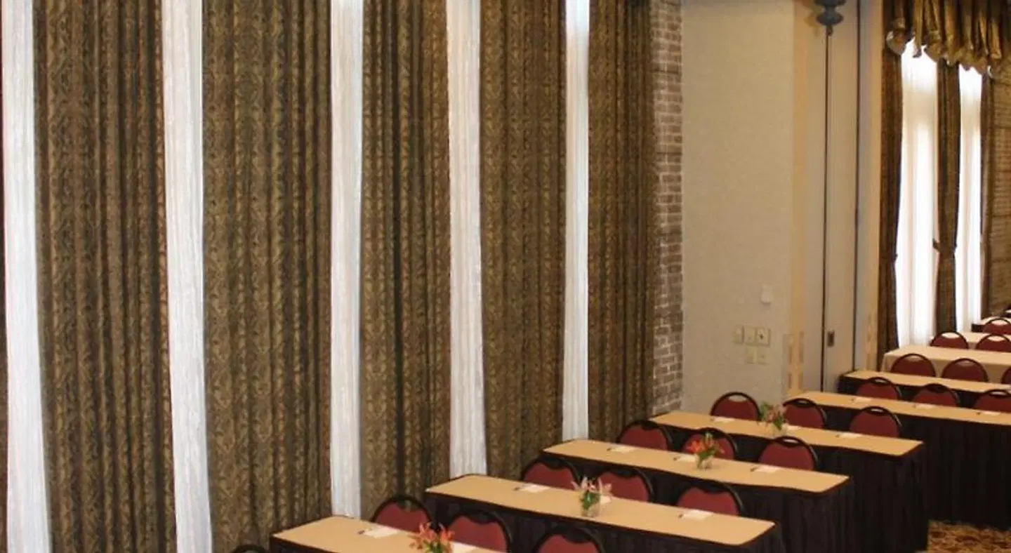 Best Western Plus St. Christopher Hotel HEALTH_BEAUTY