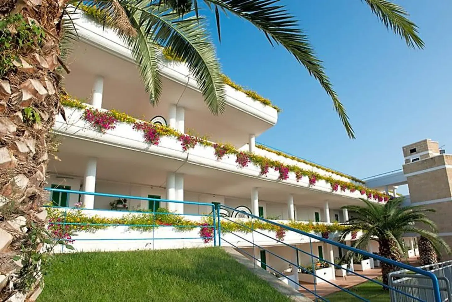 Corvino Resort EXTERIOR