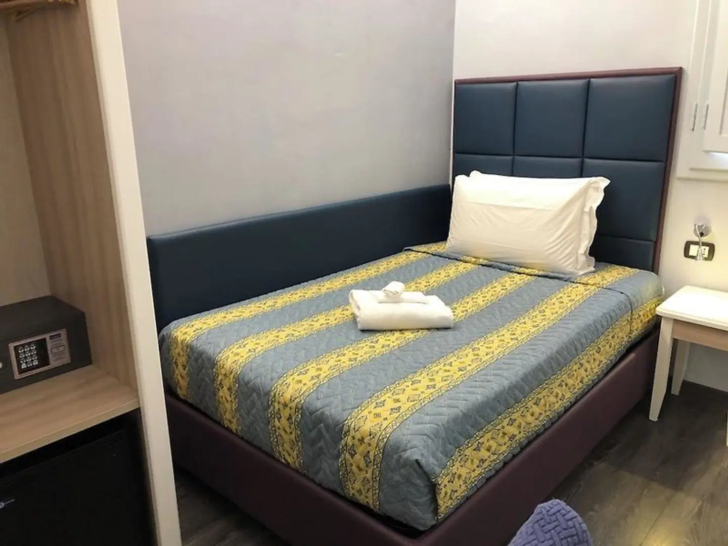 Gioia ROOM_EXAMPLE