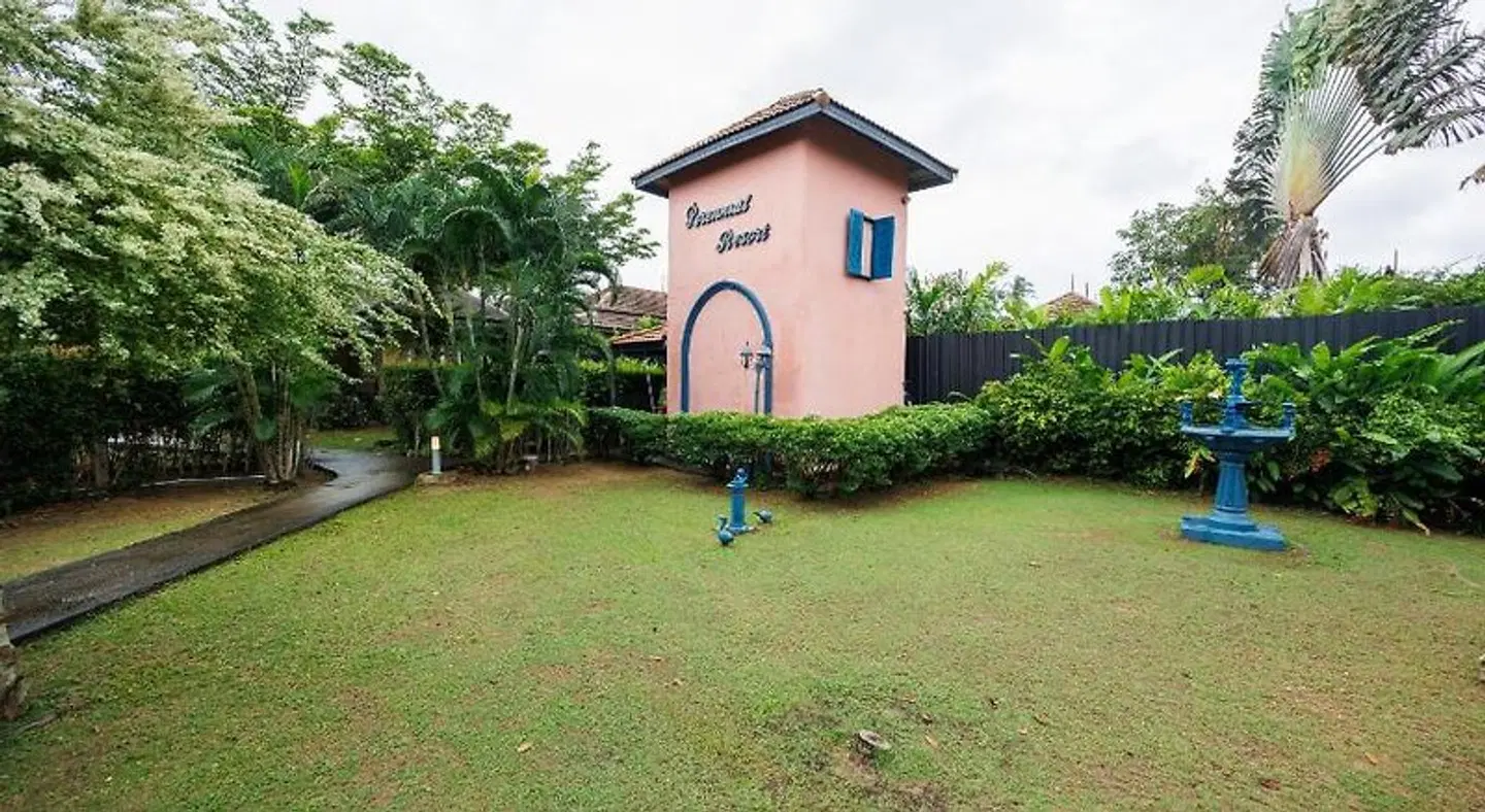 Perennial Resort Garten