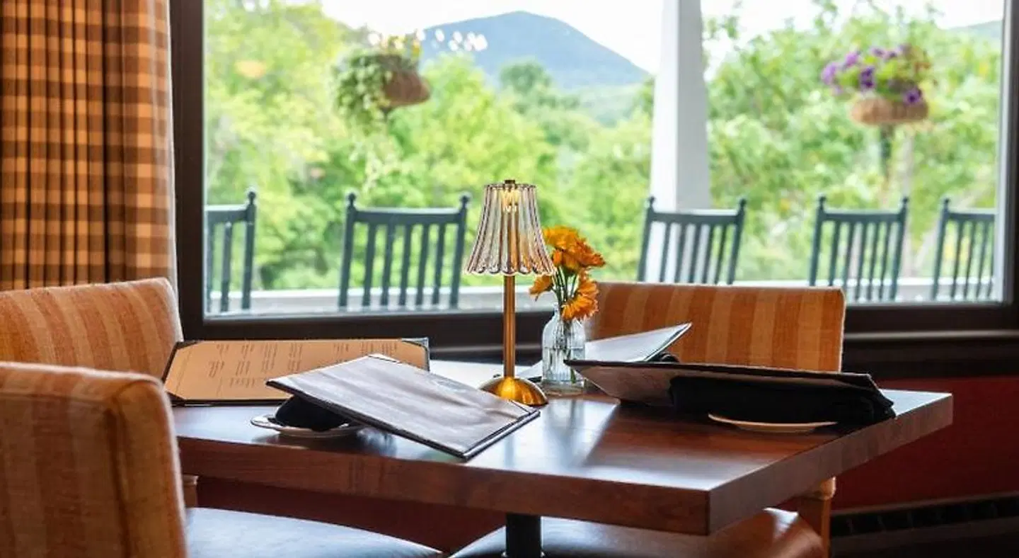 Eagle Mountain House and Golf Club Terrasse
