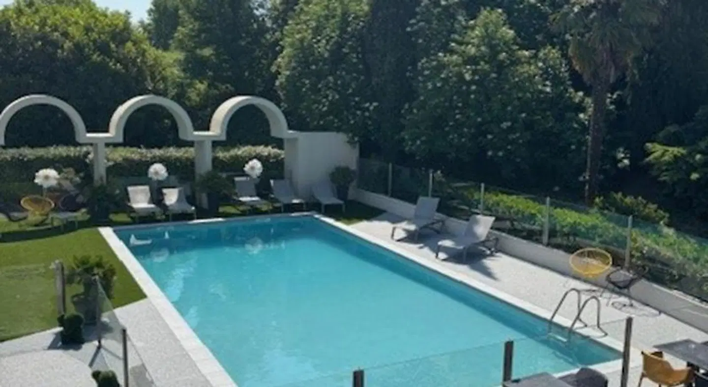 ibis Styles Cognac OUTDOOR_POOL