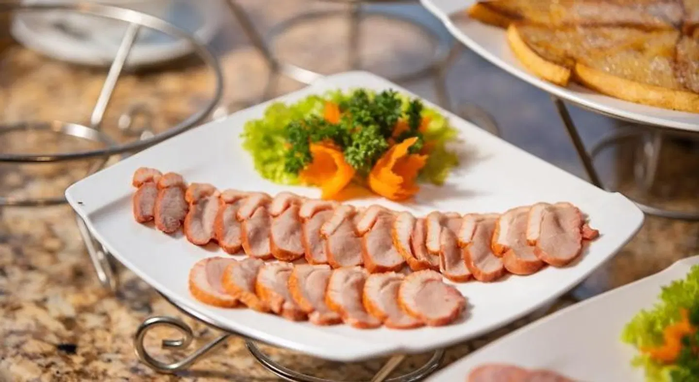 Sunline Paon Hotel & Spa Restaurant
