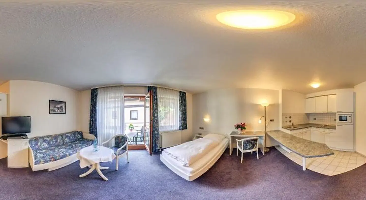 Traube ROOM_EXAMPLE