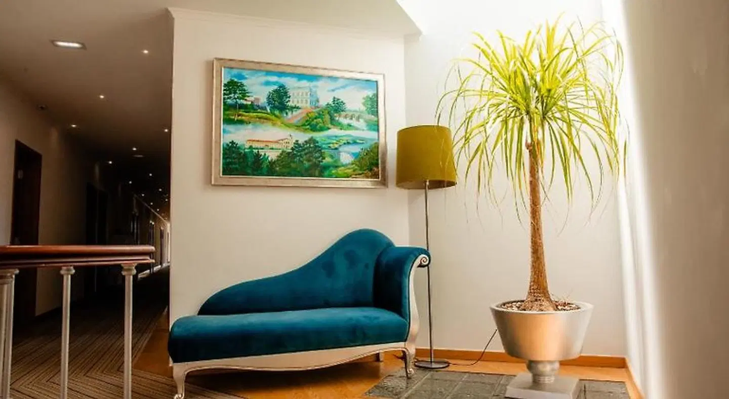 Larverde ROOM_EXAMPLE
