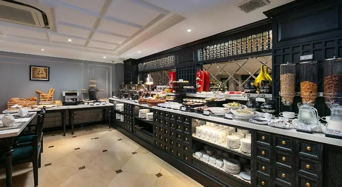 Gondola Hotel Restaurant