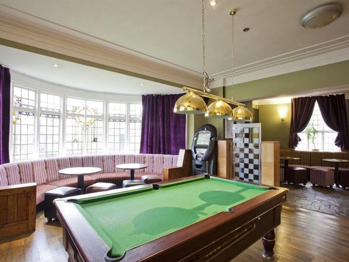 Burton Stone Inn SPORTS_AND_LEISURE