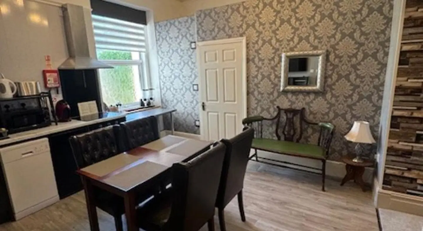 Clifton Villa Bed and Breakfast ROOM_EXAMPLE
