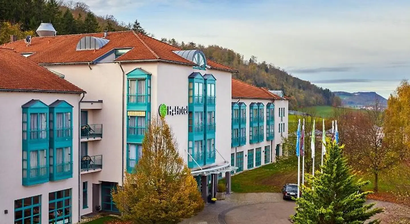 Ramada Limes-Thermen Aalen EXTERIOR