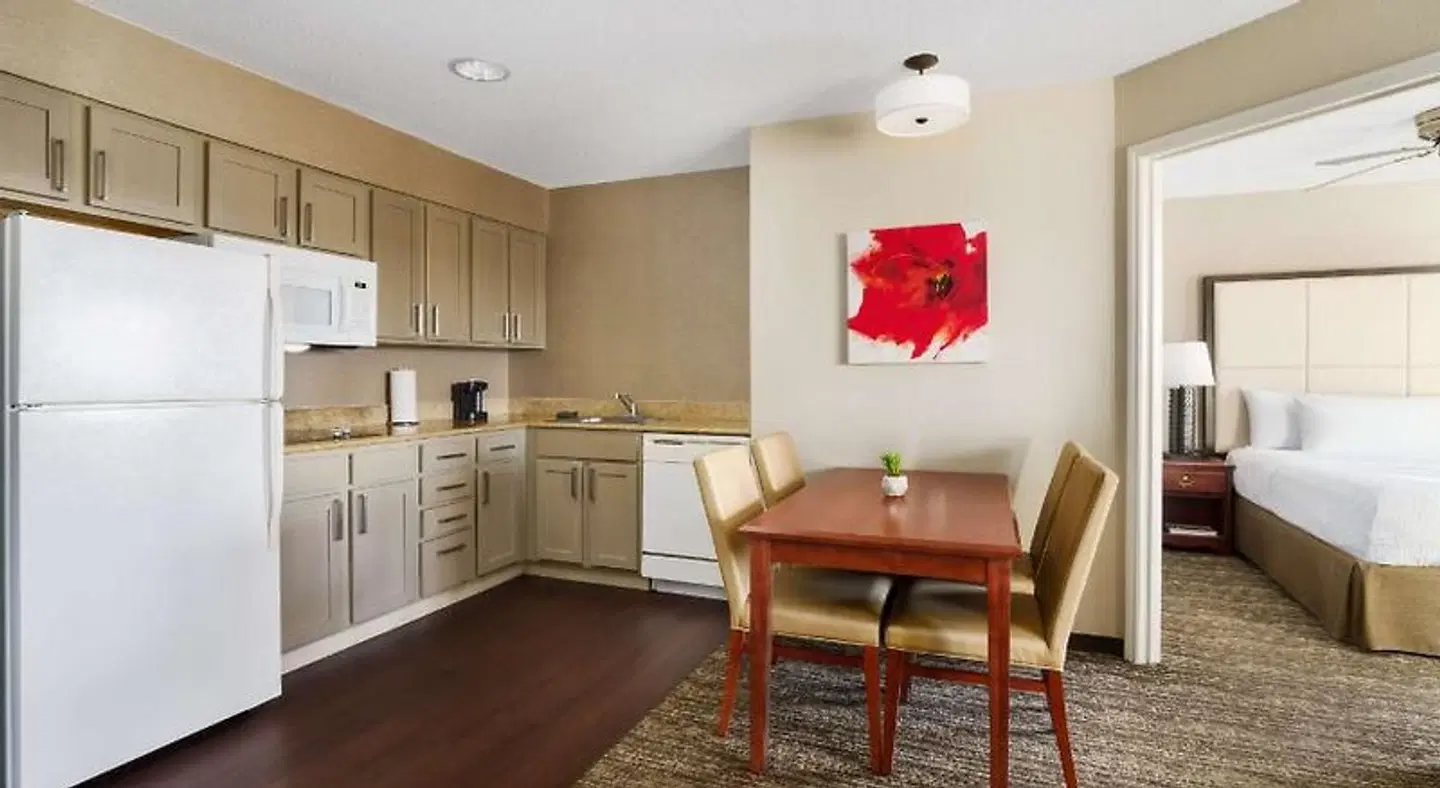 Homewood Suites by Hilton Providence-Warwick ROOM_EXAMPLE