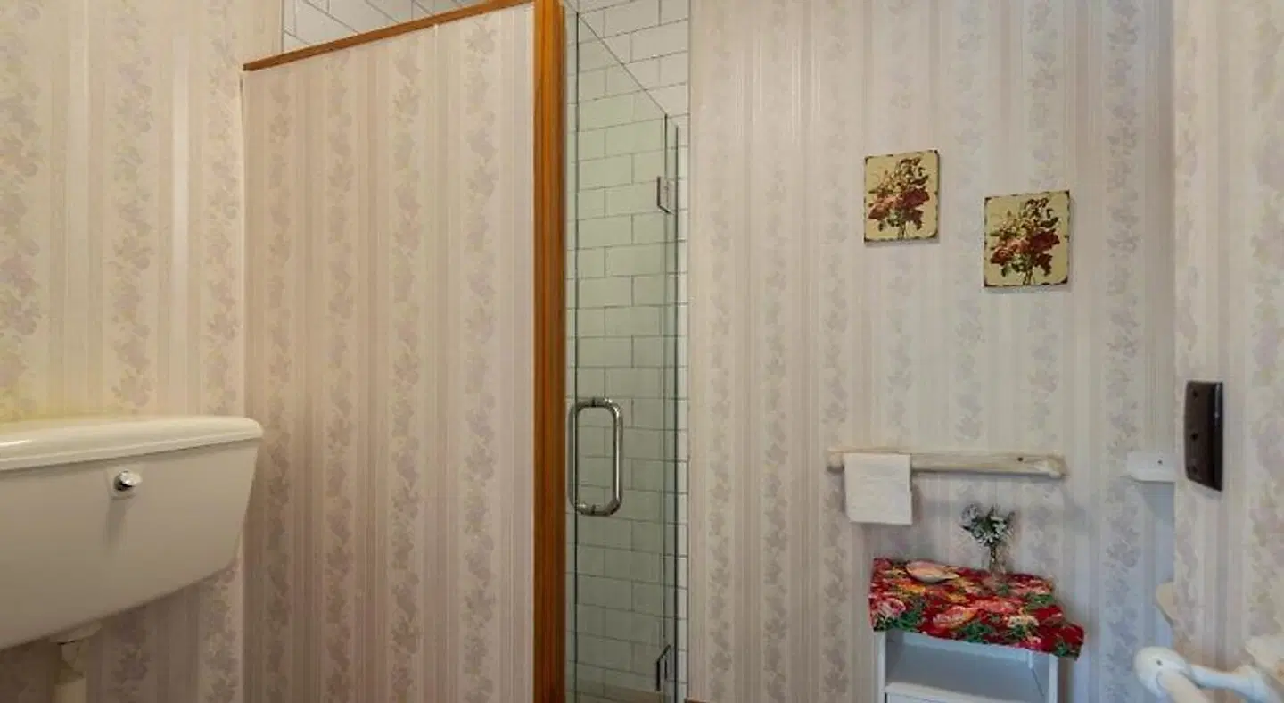 Settlers Cottage Motel Badezimmer