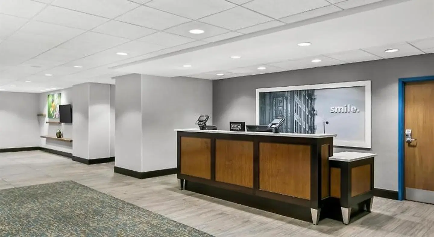 Hampton Inn & Suites Baltimore/Woodlawn LOUNGE_LOBBY