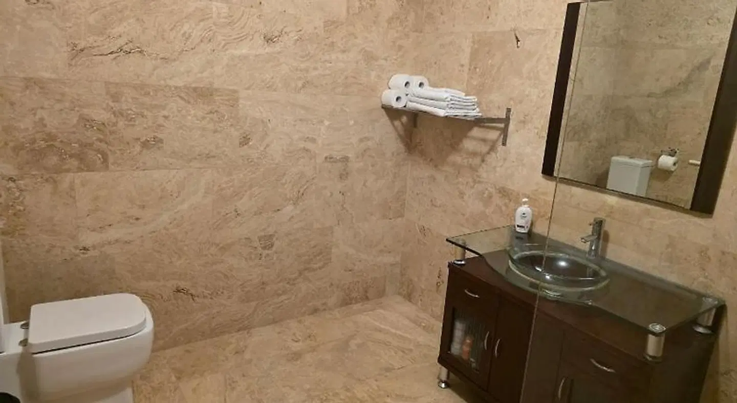 Moorepark West House Badezimmer