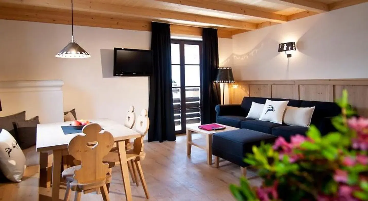 Zin Senfter Residence ROOM_EXAMPLE