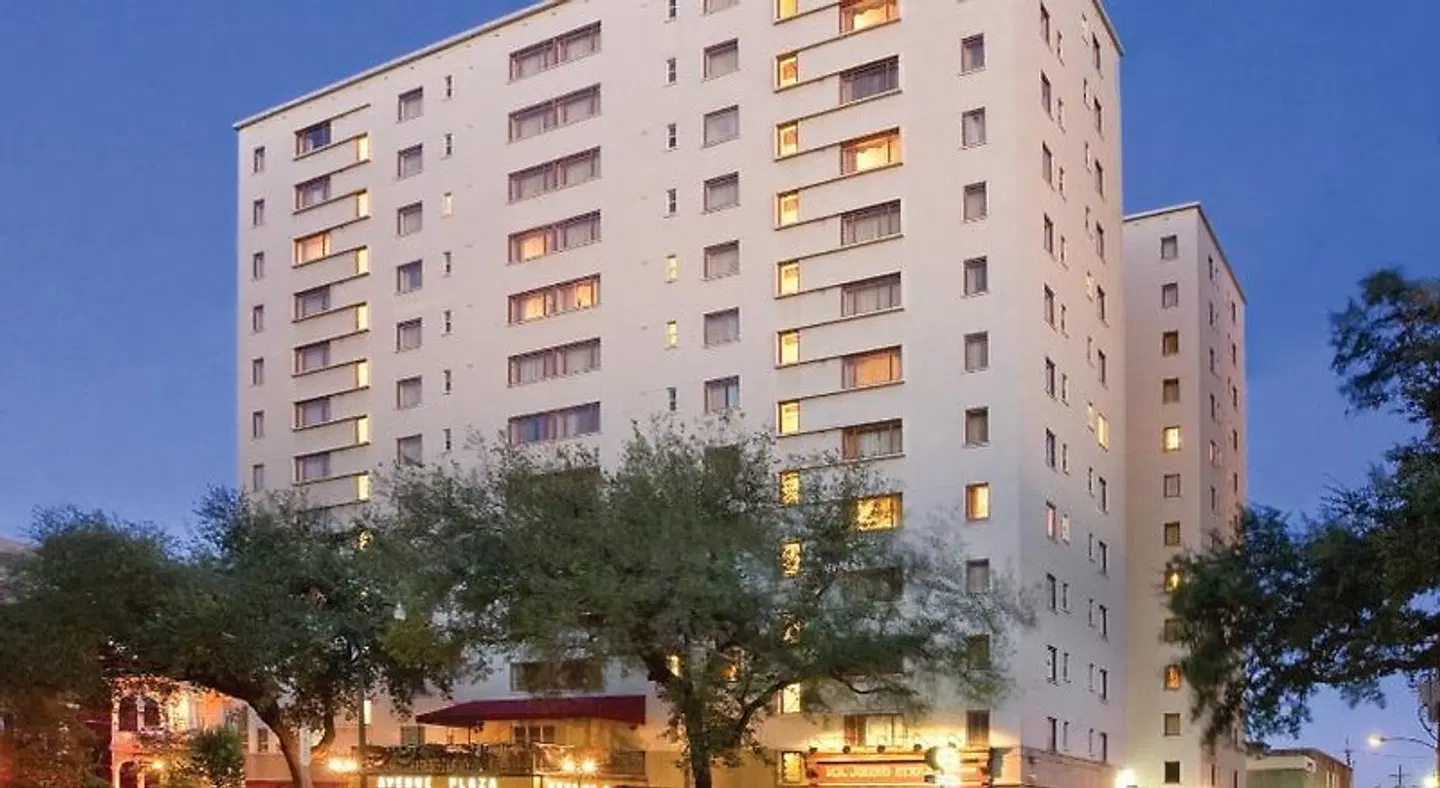 Club Wyndham Avenue Plaza EXTERIOR