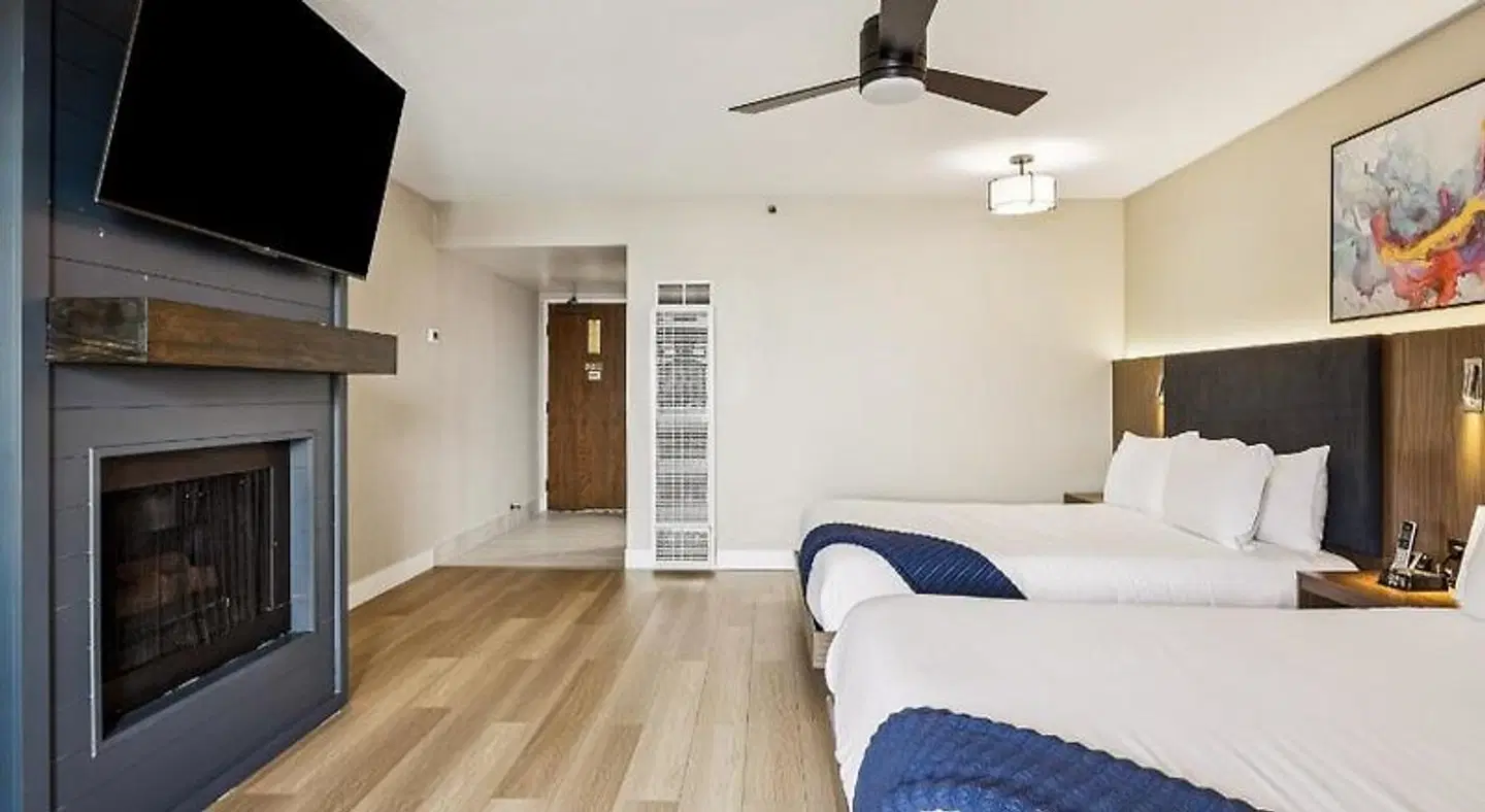 Embarcadero Inn ROOM_EXAMPLE