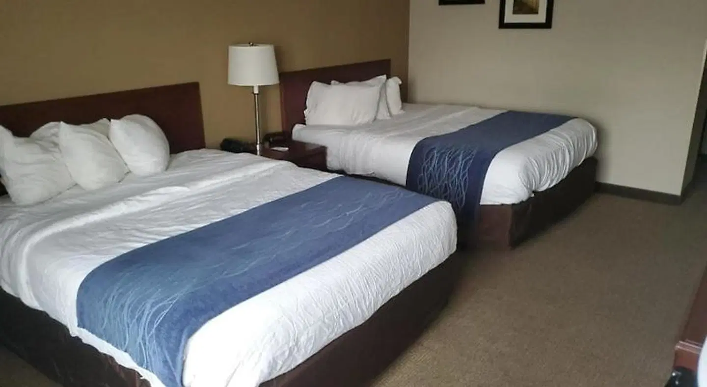 Cambridge Inn by Capital O near I-70 / I-77 ROOM_EXAMPLE