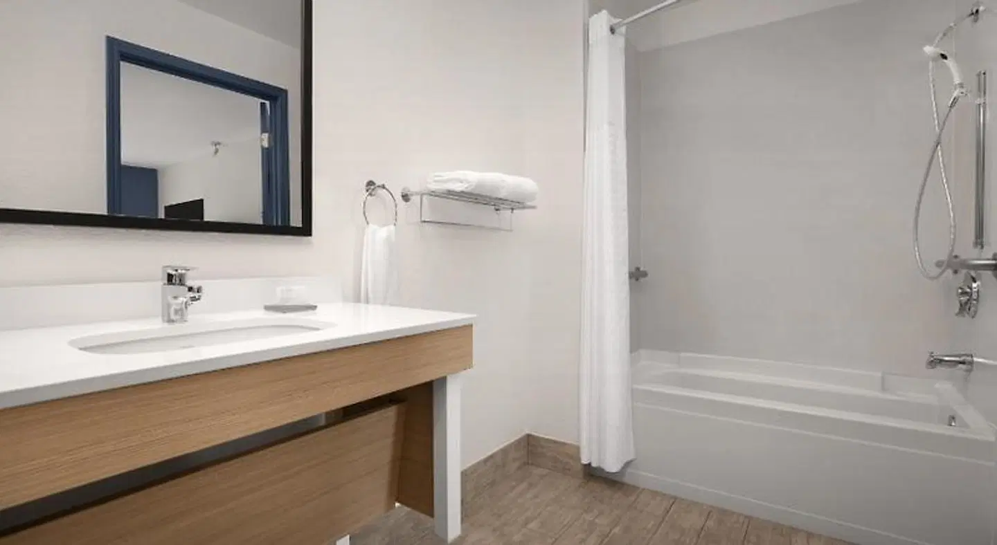 Spark by Hilton San Jose Airport Badezimmer