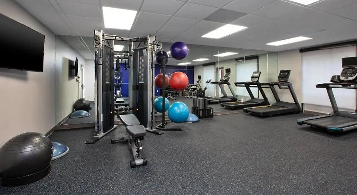 Holiday Inn Express & Suites Sumter by IHG SPORTS_AND_LEISURE