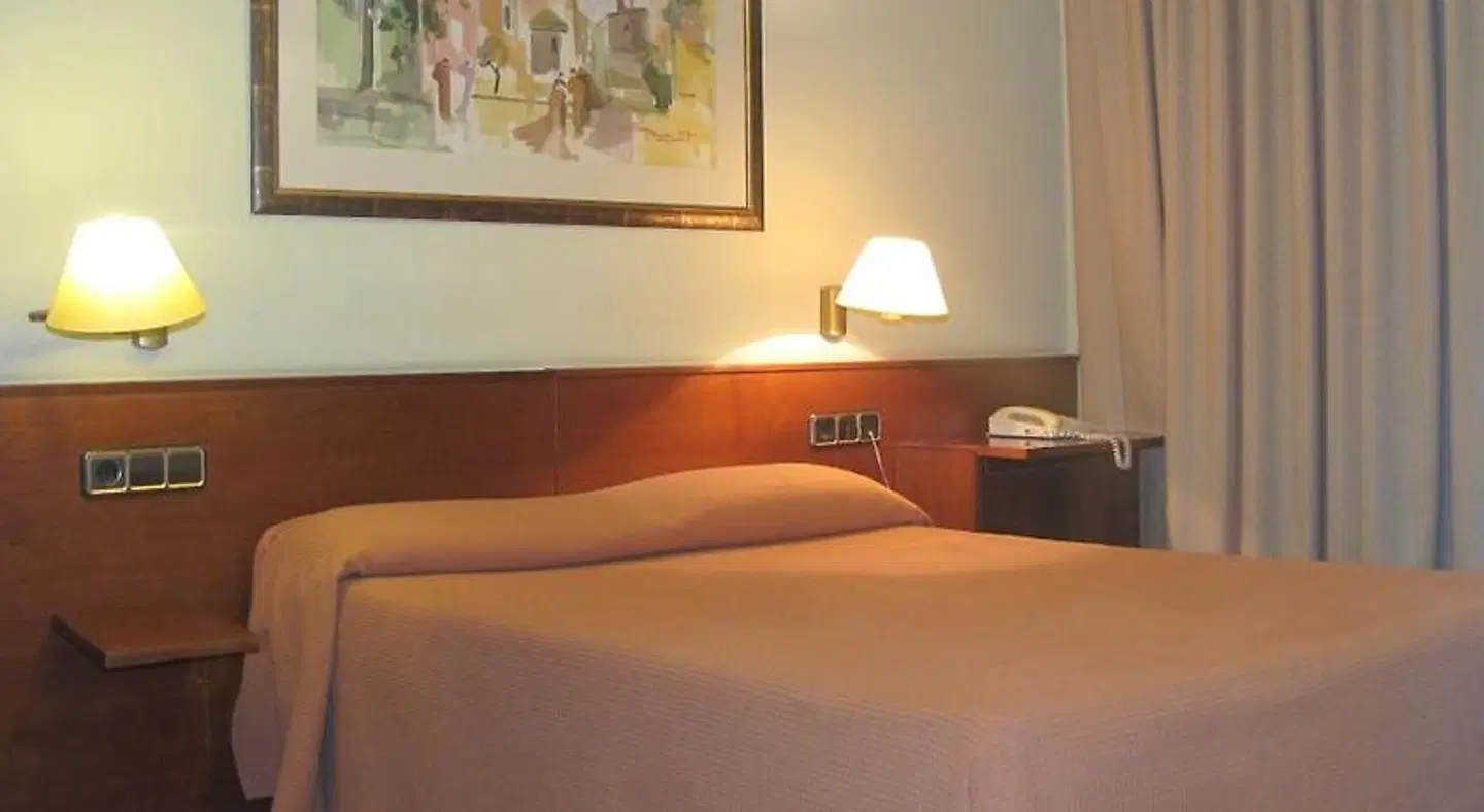 Europa ROOM_EXAMPLE