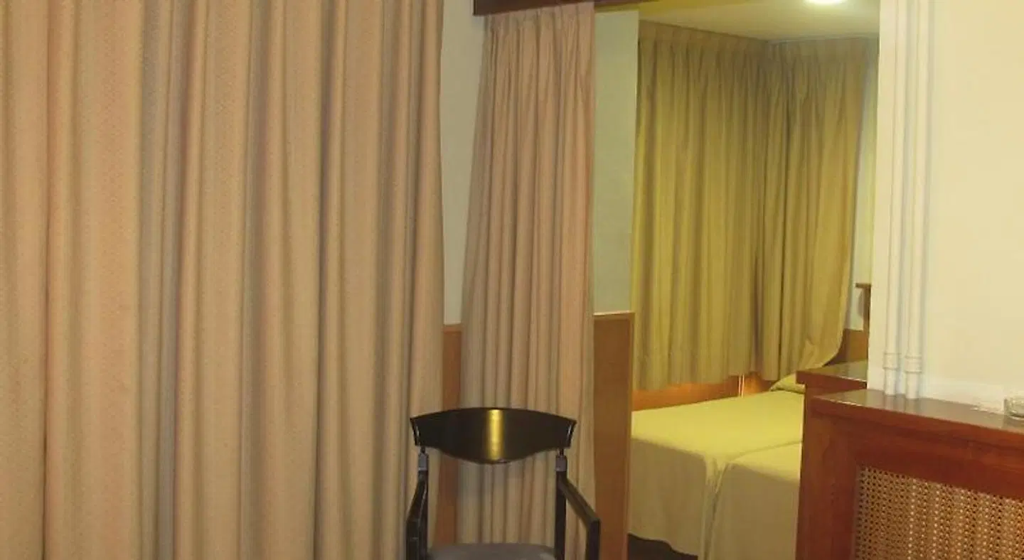 Europa ROOM_EXAMPLE