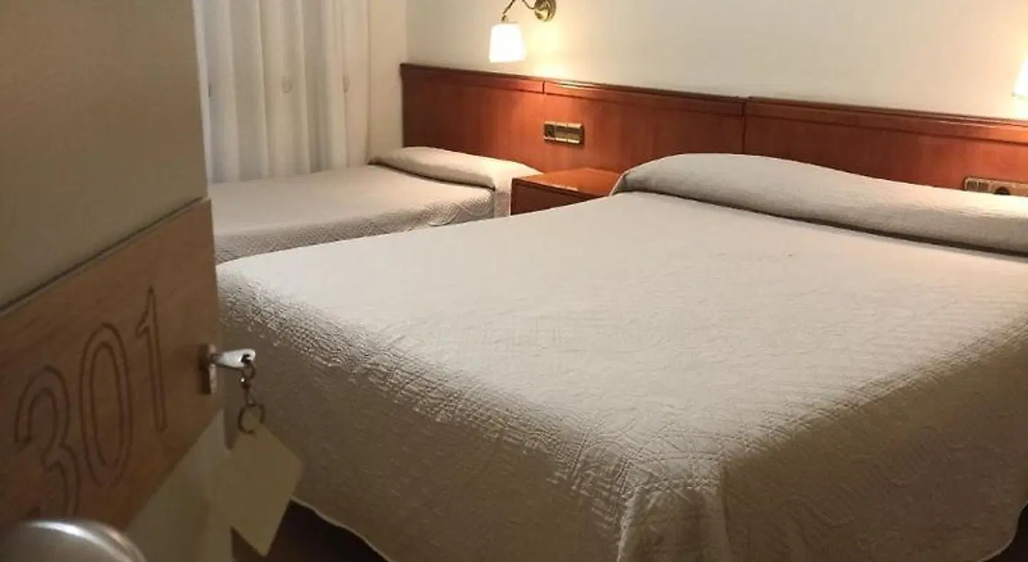 Europa ROOM_EXAMPLE