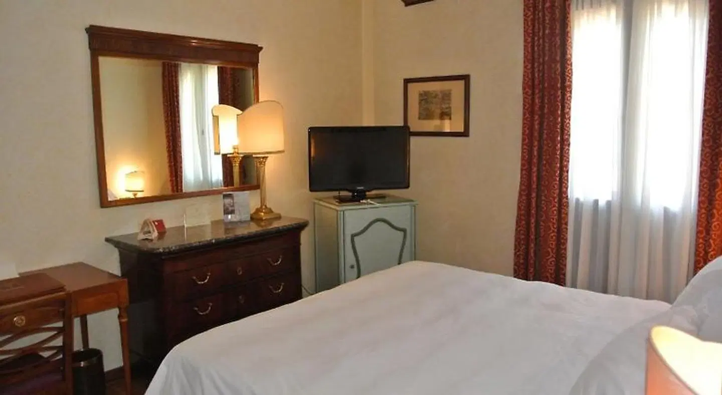Villa Cipriani ROOM_EXAMPLE
