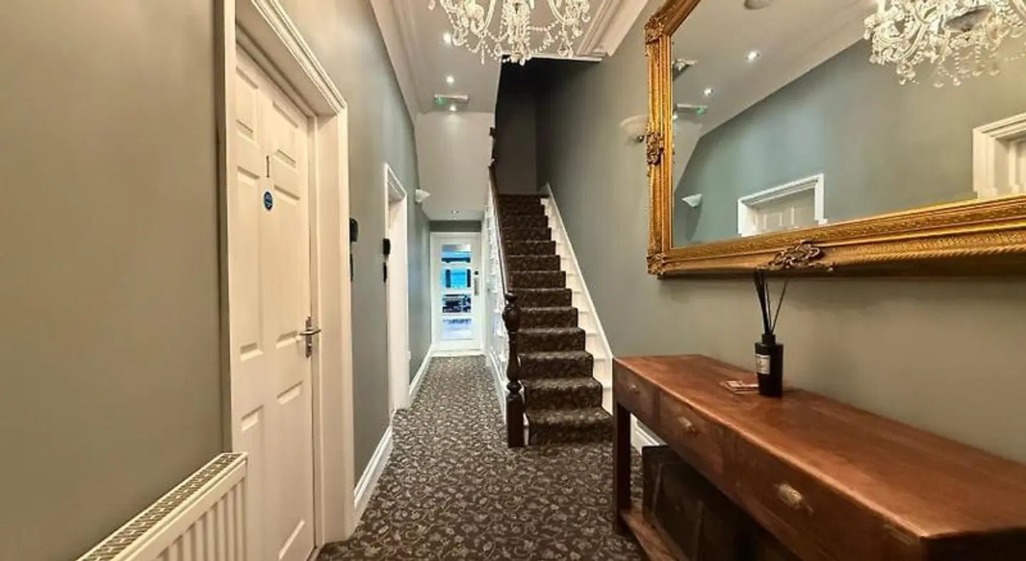 Hotel One Hundred - Bed & Breakfast Badezimmer