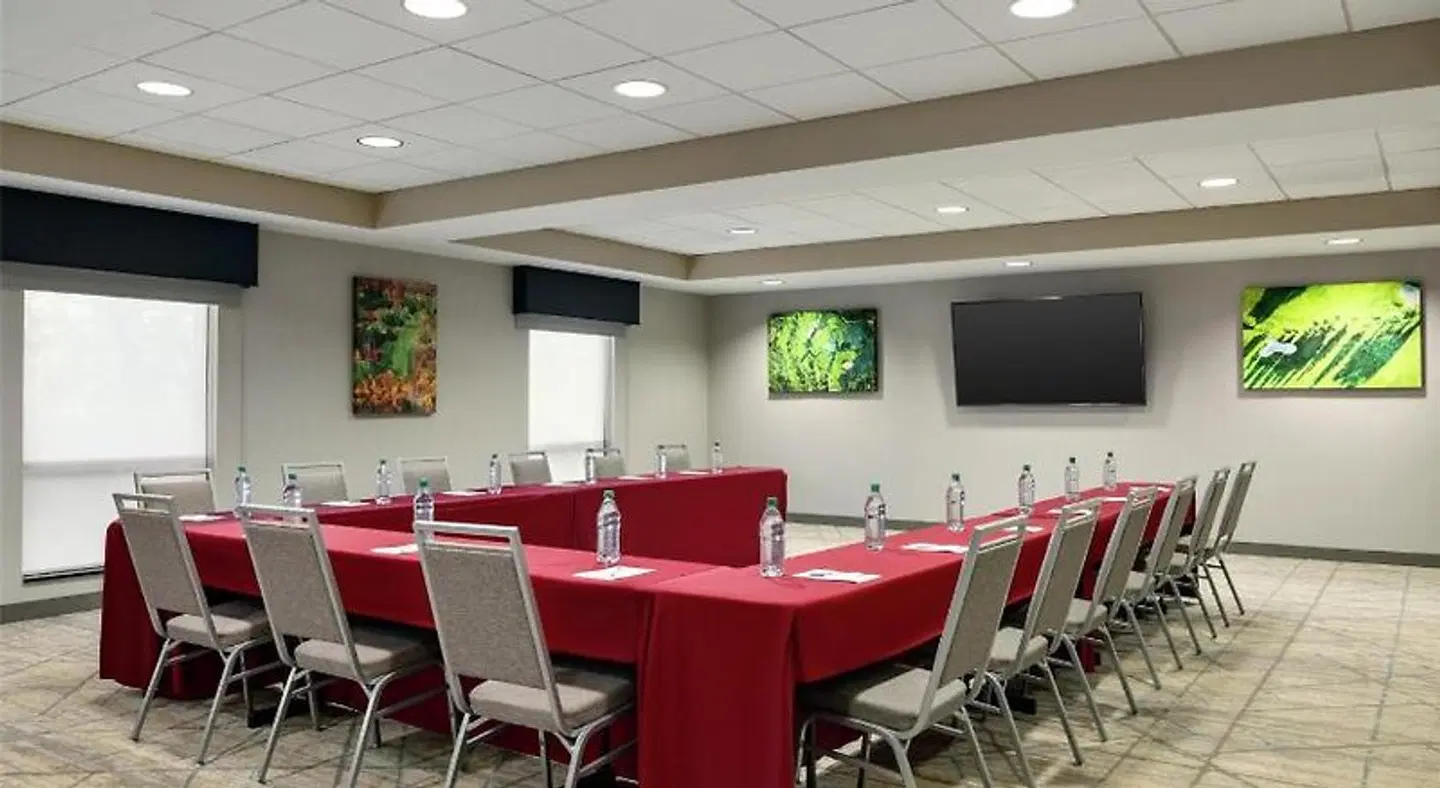 Hampton Inn & Suites Pittsburgh/Harmarville Konferenz