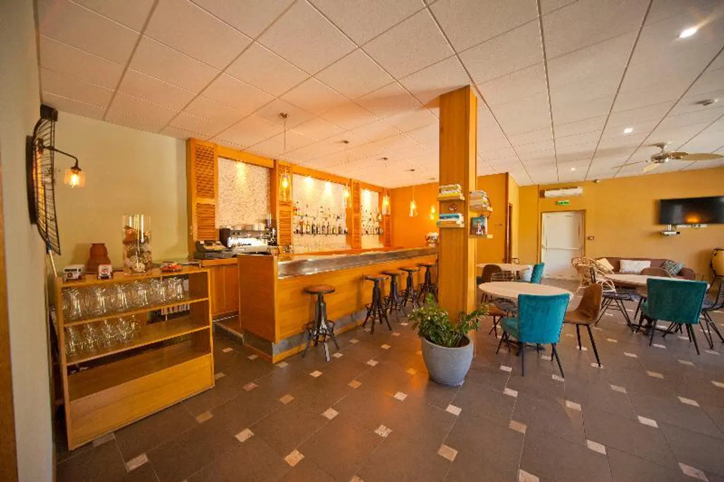 Splendid Bar