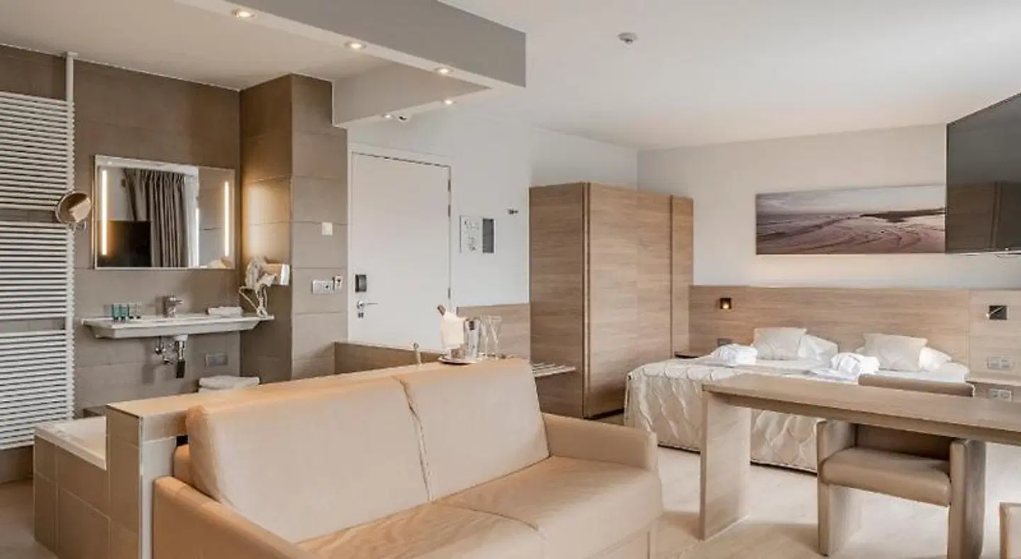 Casino Hotel ROOM_EXAMPLE