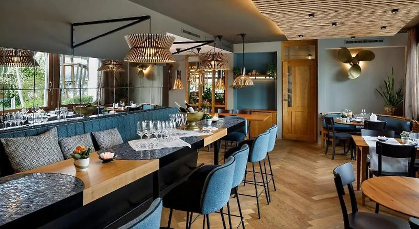 Hotel Schiff Bar