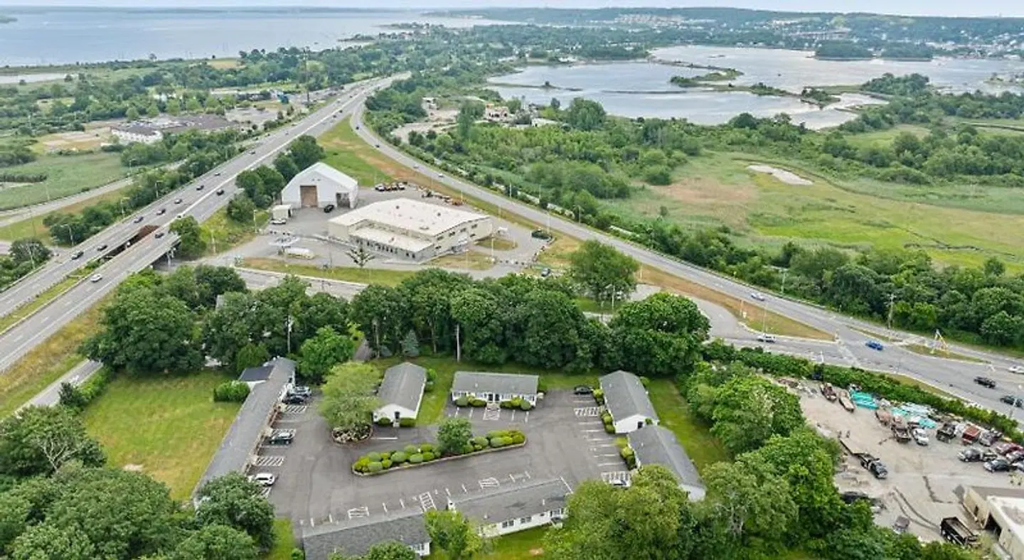 Founder's Brook Motel and Suites LANDSCAPE
