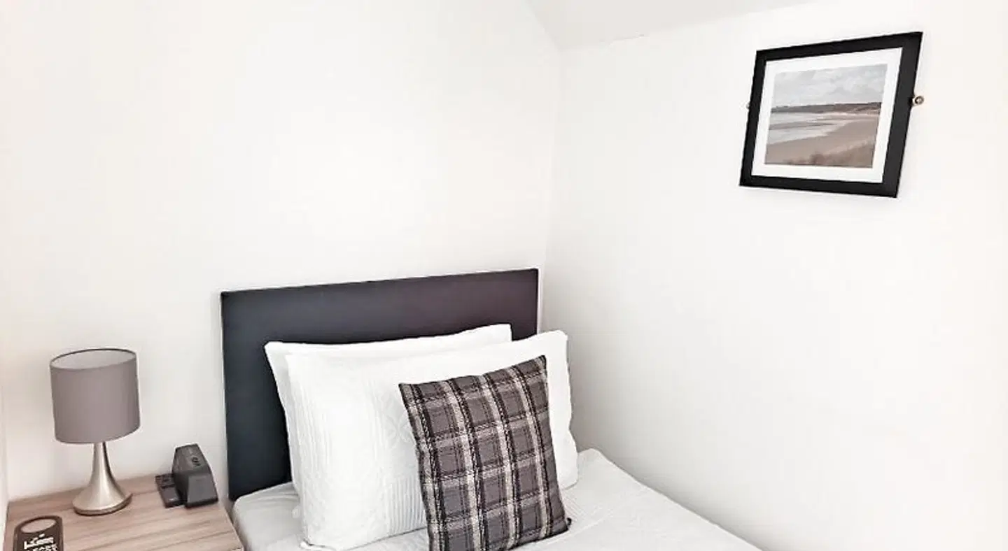 By The Bay ROOM_EXAMPLE