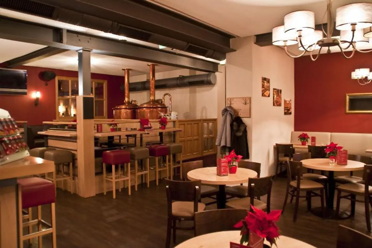 Troll's Brauhaus Hotel Restaurant