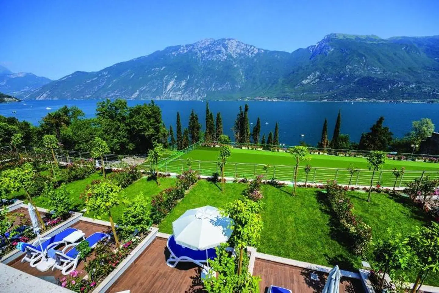 Garda Suite Hotel LANDSCAPE