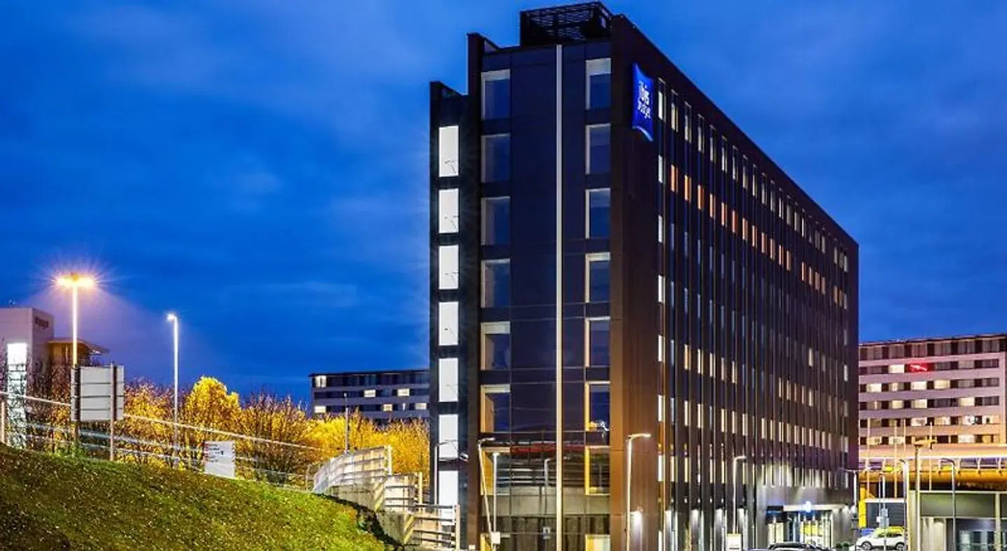 ibis budget Manchester Airport EXTERIOR