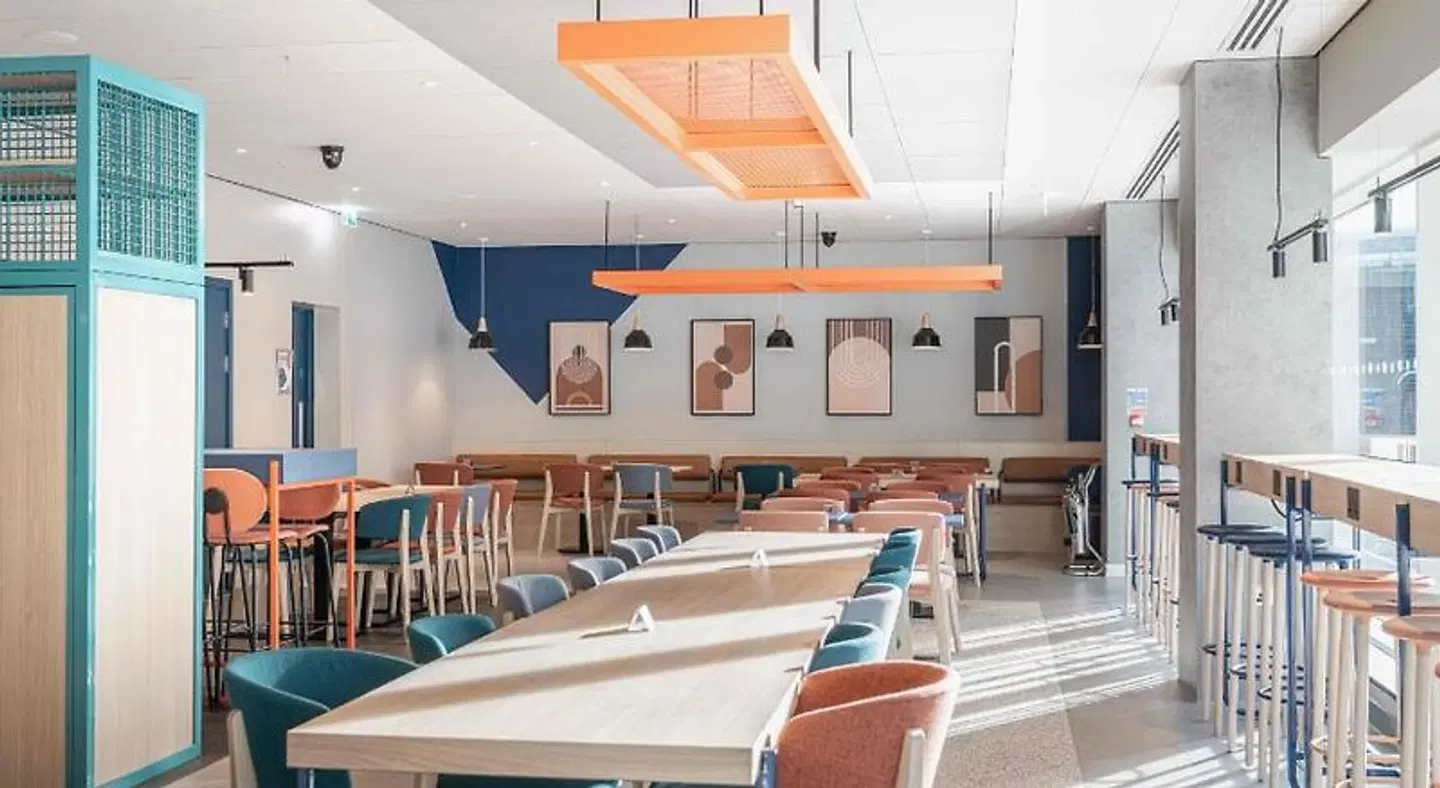 ibis budget Manchester Airport Bar