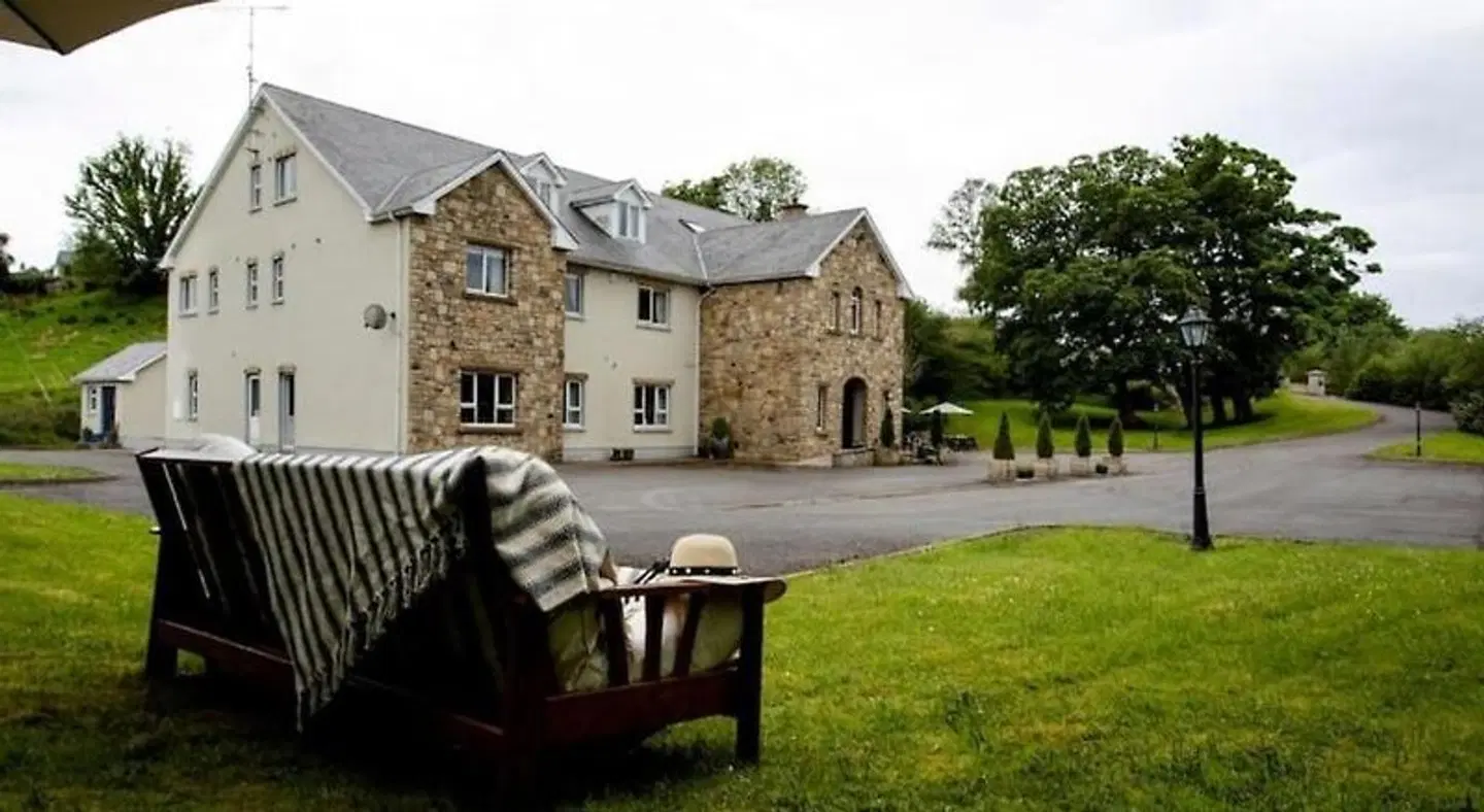 Donegal Manor Huge Luxury Self Let EXTERIOR