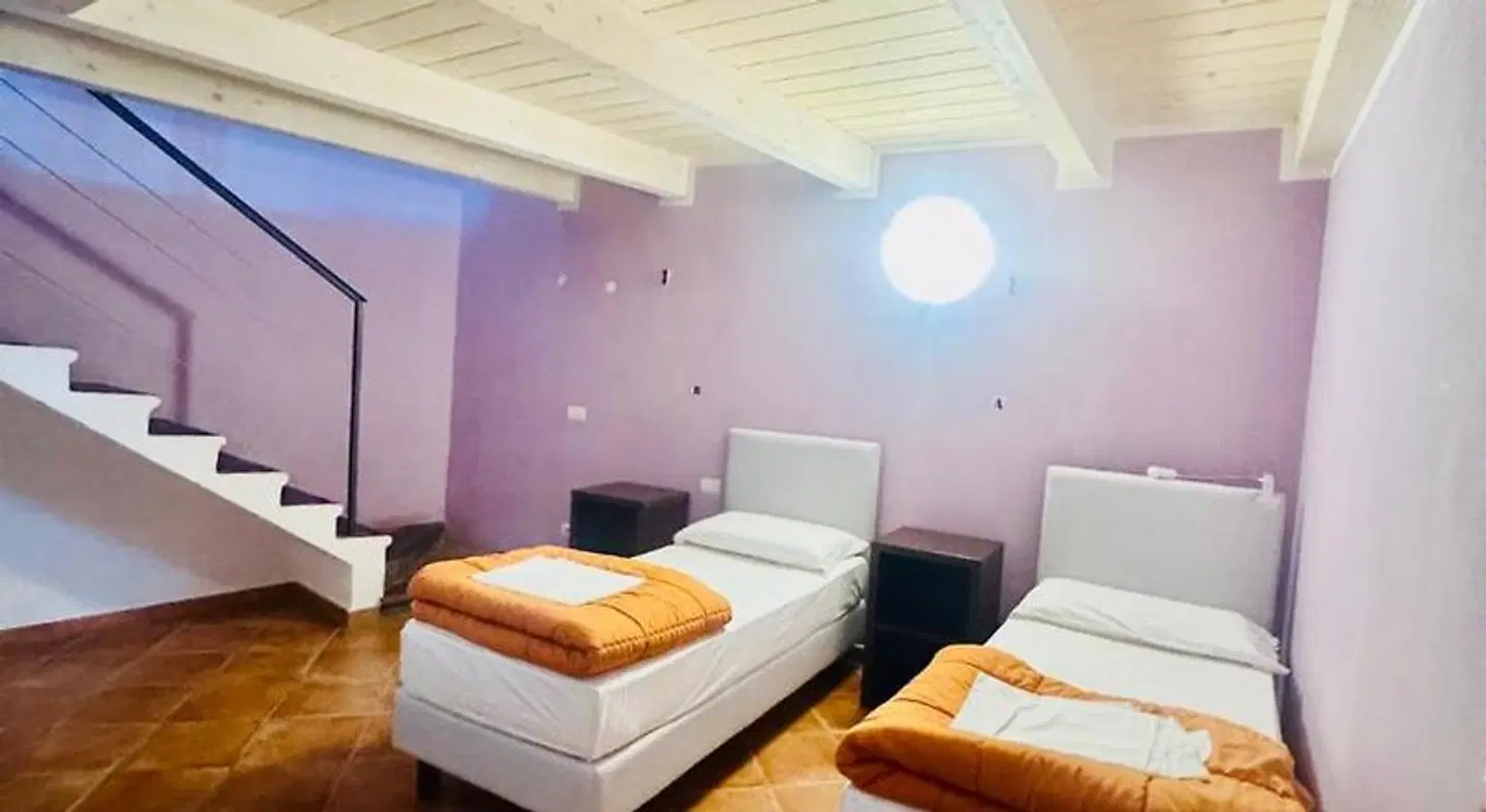 Emerald Palace ROOM_EXAMPLE