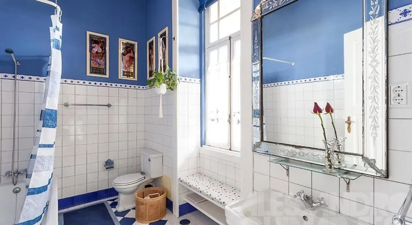 Vintage Balcony Guesthouse Badezimmer