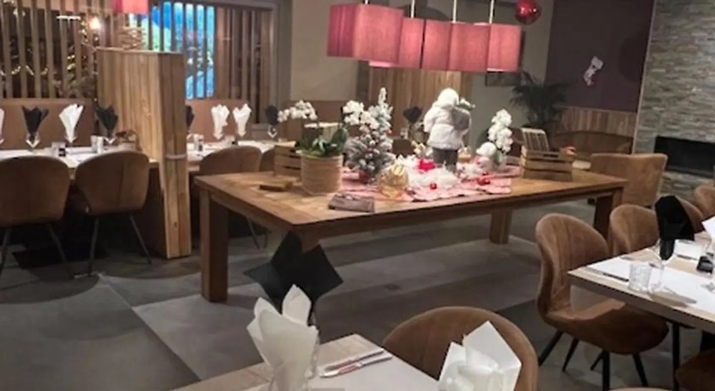 Val De La Cascade Restaurant