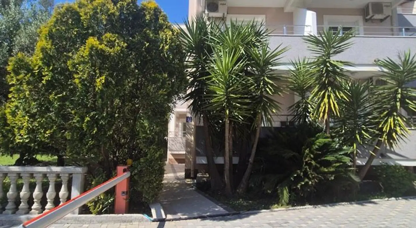 Sun Village Apartments Djenovici Garten