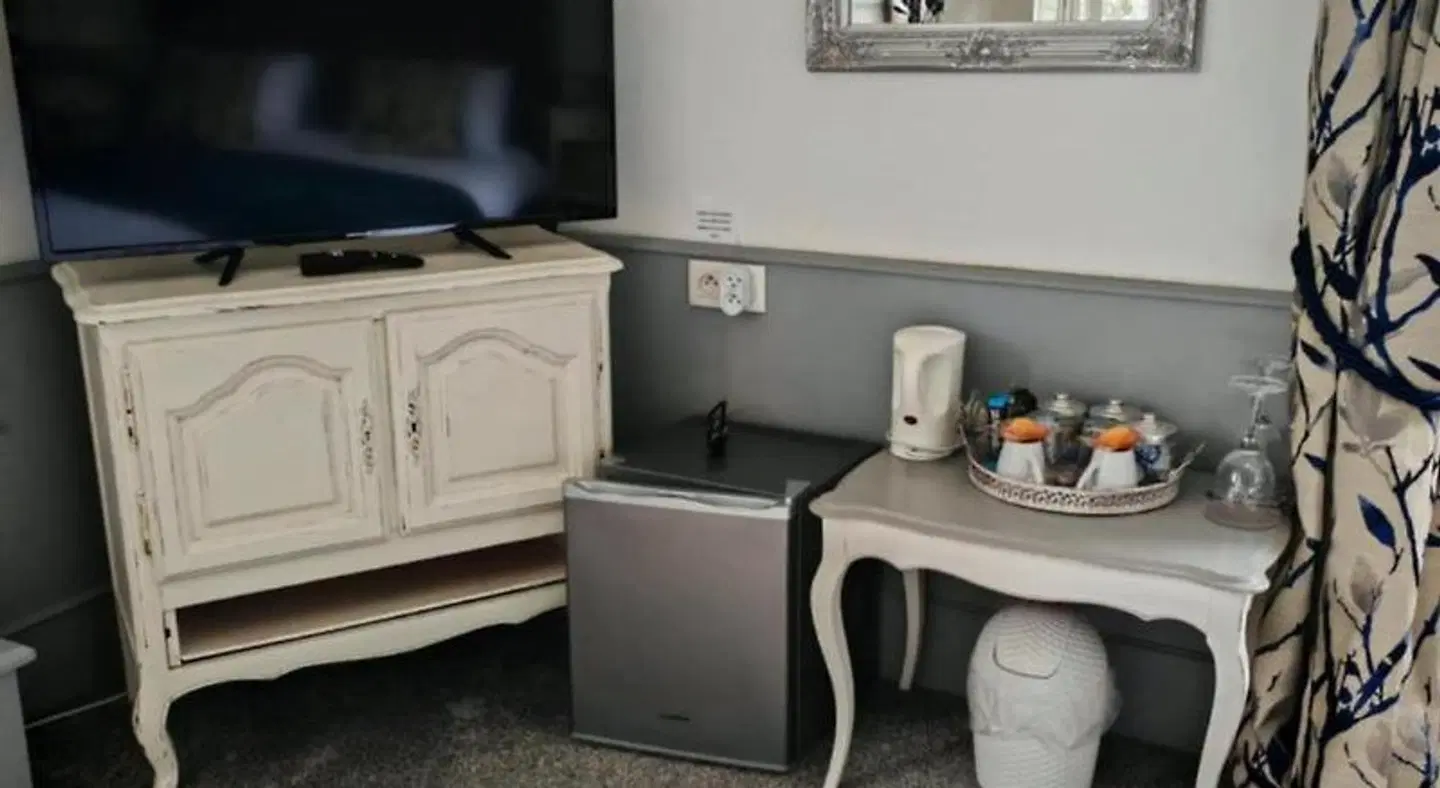 No 6 Bed & Breakfast ROOM_EXAMPLE