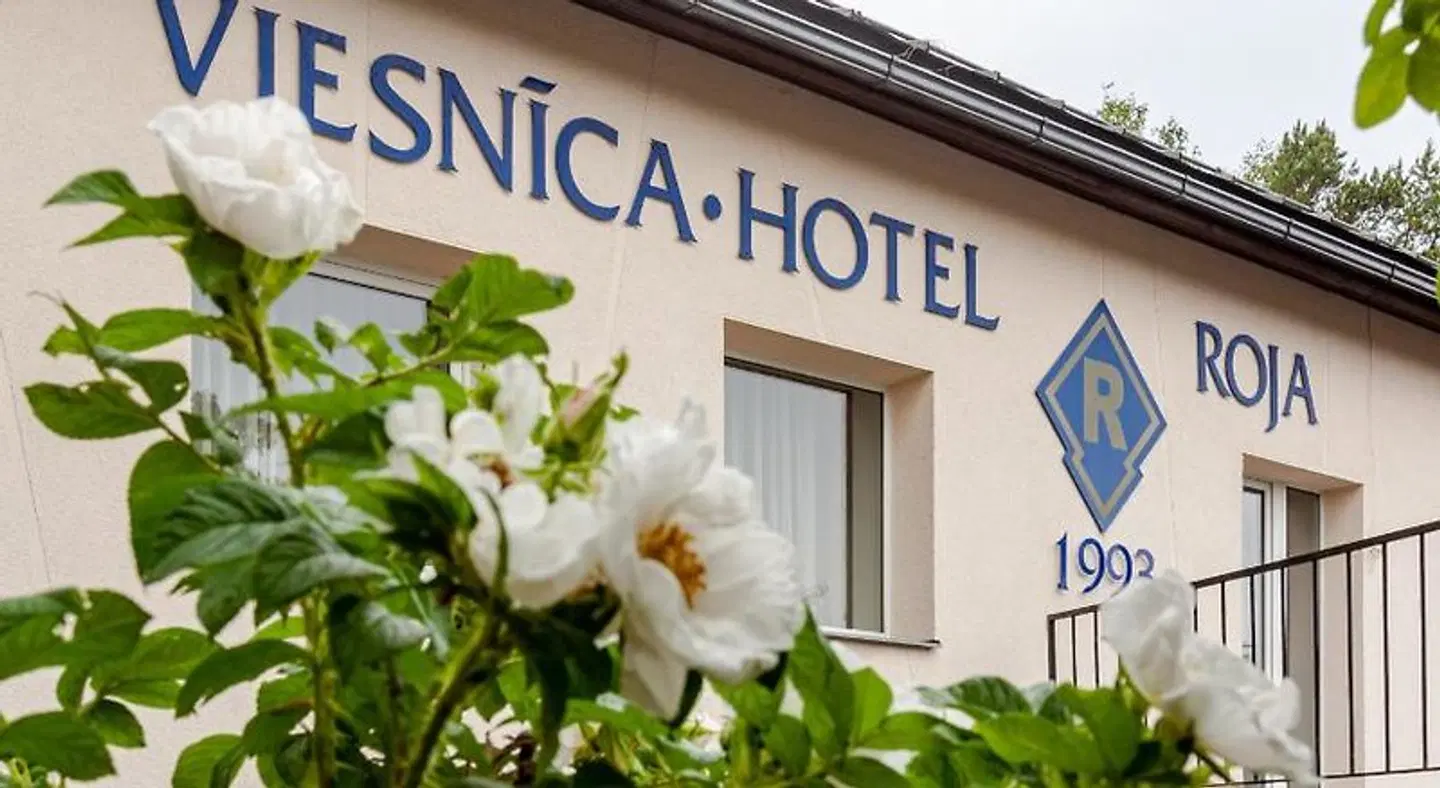 Hotel Roja EXTERIOR
