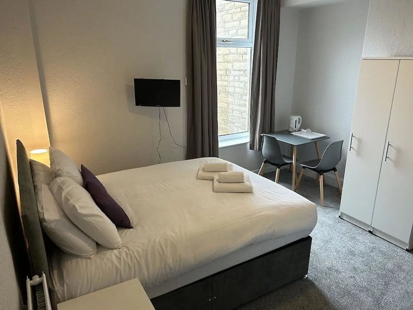 The Clifton ROOM_EXAMPLE