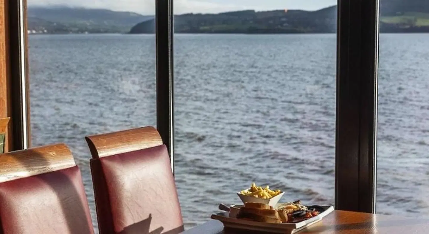 The Waters Edge Terrasse