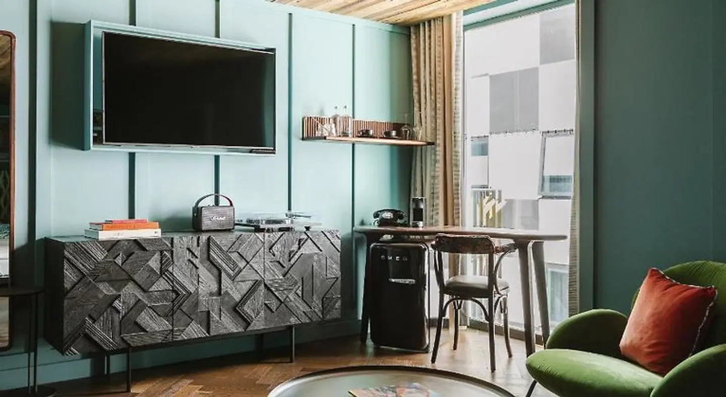 The Dean Galway ROOM_EXAMPLE
